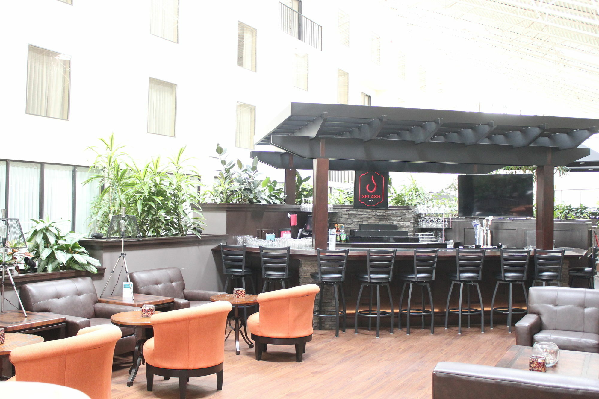 The Atrium Hotel On Third Quincy Exterior photo